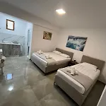 Ksamil Guesthouse Villa Konukevi