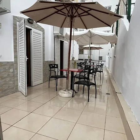 Ksamil Guesthouse Villa Konukevi