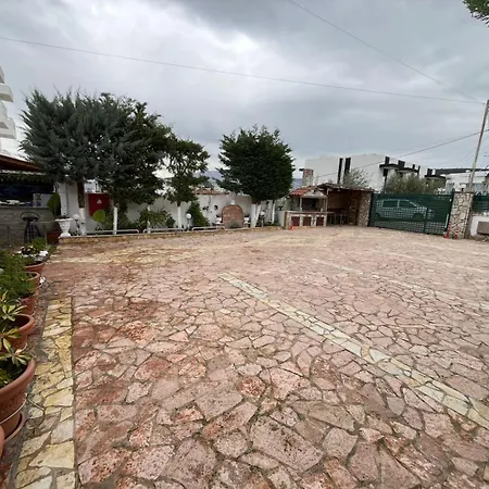 Ksamil Guesthouse Villa Konukevi *