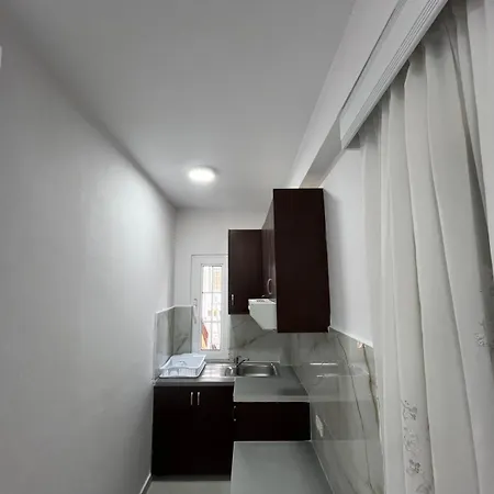 Ksamil Guesthouse Villa Konukevi *