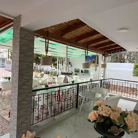 Konukevi Ksamil Guesthouse Villa *