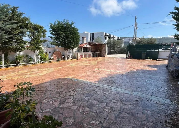 Ksamil Guesthouse Villa 招待所 *