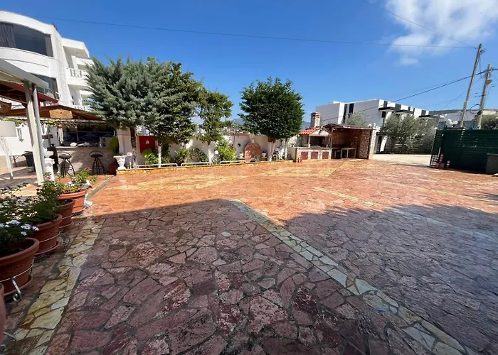 Ksamil Guesthouse Villa Vendégház *