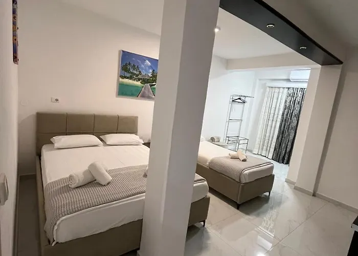 Ksamil Guesthouse Villa *