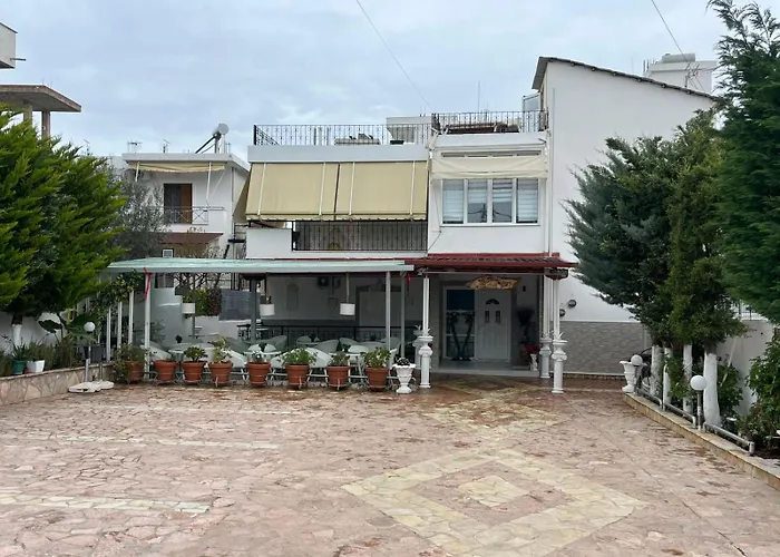 Ksamil Guesthouse Villa *