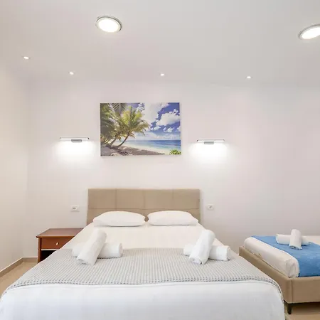 Ksamil Guesthouse Villa Guest house