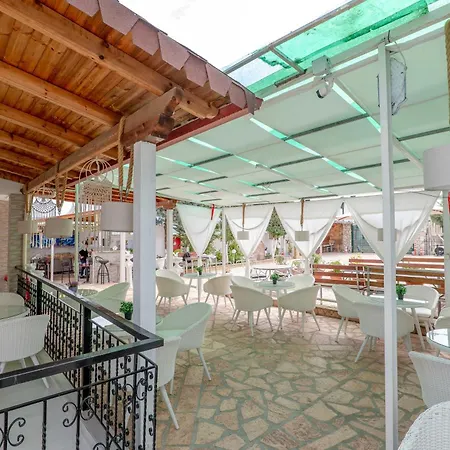 Ksamil Guesthouse Villa *