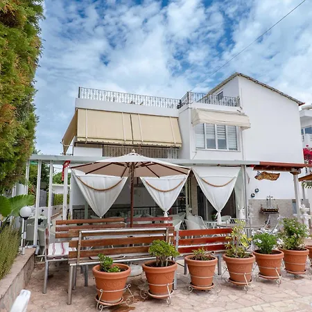 Ksamil Guesthouse Villa Guest house